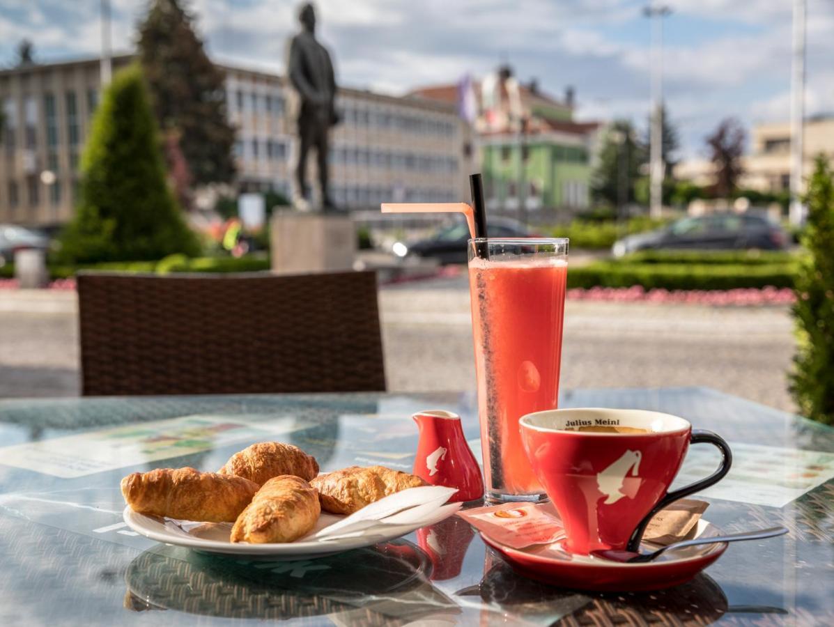 Hotel Kamengrad & 4*