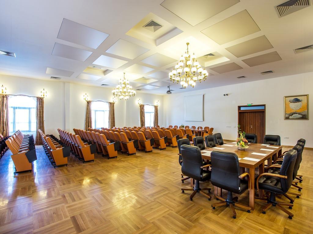 Kamengrad & Hotel Panagyurishte